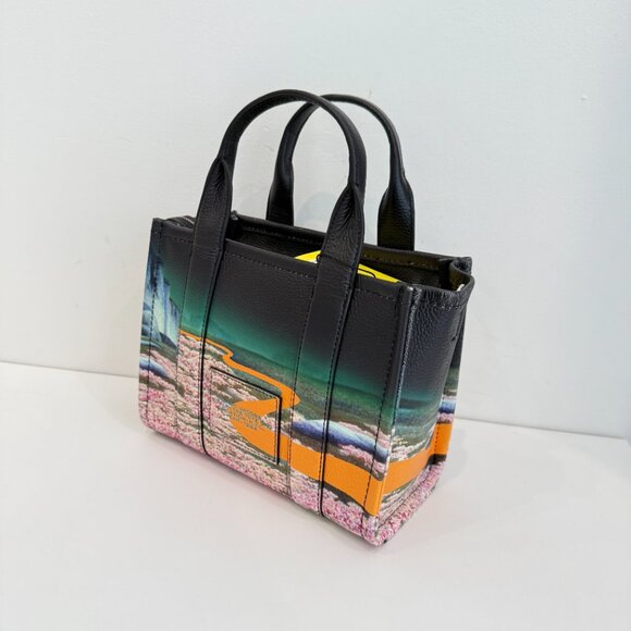 Last 1‼️Marc Jacobs x ‘The Wizard of Oz’ CITY LEATHER SMALL TOTE - Picture 3 of 11